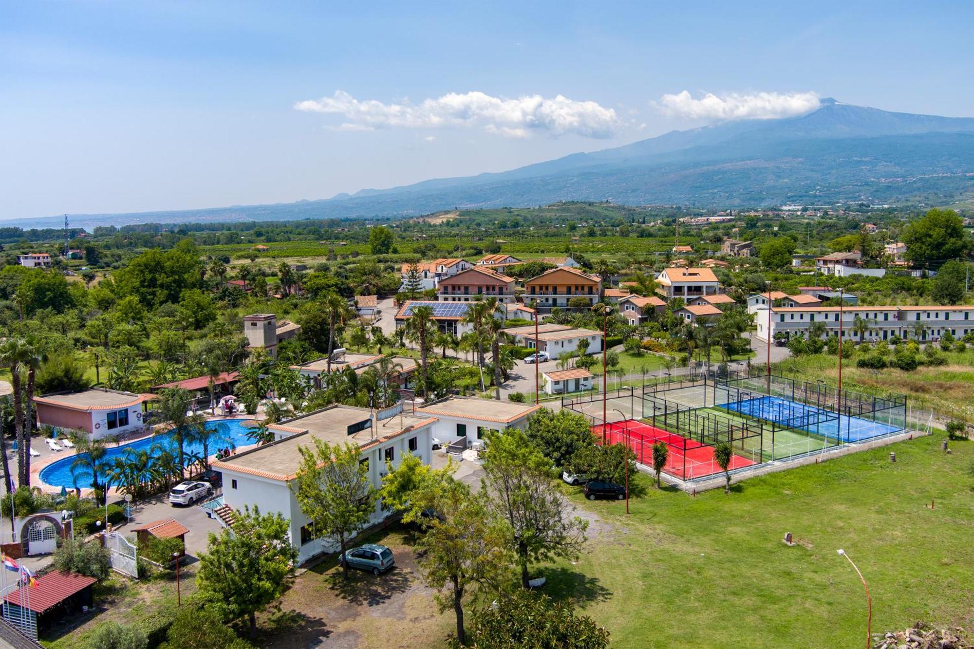 Resort Villaggio Alkantara 3*