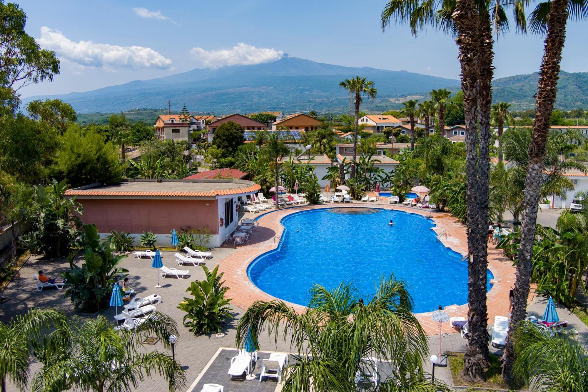Resort Villaggio Alkantara 3*